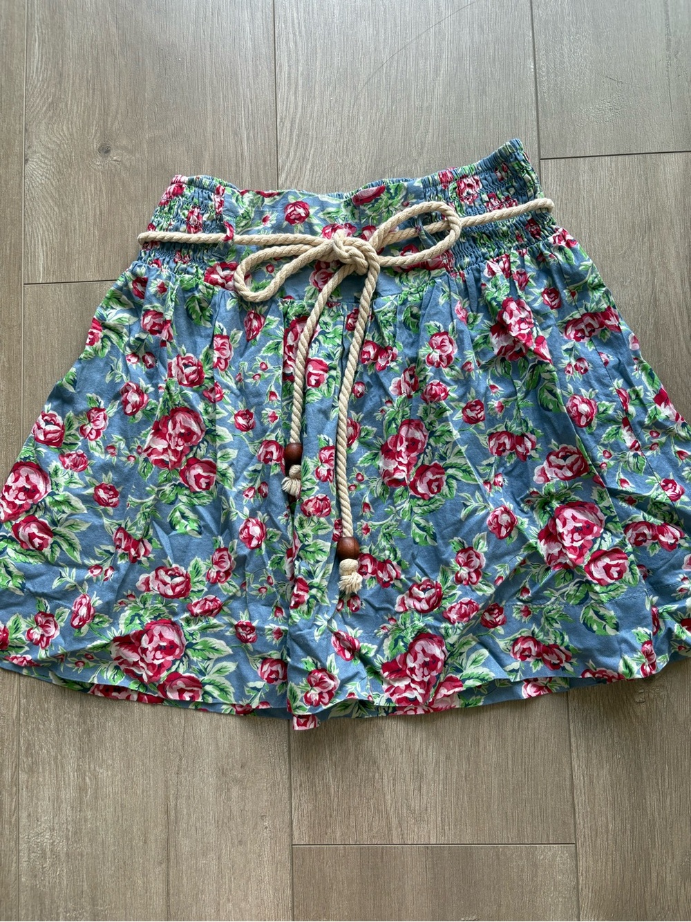 I love H81 Los Angeles cotton rose print mini skirt
